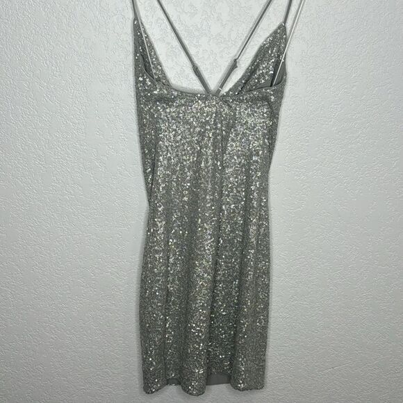 NWT Susana Monaco Sequin Cowl Neck Mini Dress Silver Large - Picture 6 of 13